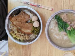 -电厂猪脚粉快餐店