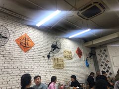 大堂-咏勝锑锅麻辣烫(净居寺路总店)