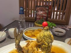 糖醋鲤鱼-闫府私房菜·百年鲁菜(恒隆店)