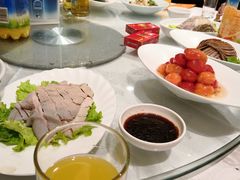 -品悦酒店(三林古镇店)