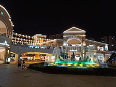 -百联奥特莱斯广场(武汉盘龙店)