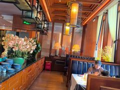 -八府香鸭·啫啫煲(华山路店)