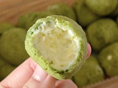 龙井菠萝爆浆麻薯-泸溪河桃酥(西直门凯德店)