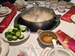 -三人行骨头王火锅(长寿店)