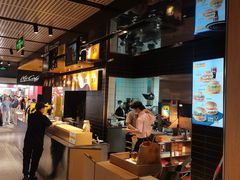 -麦当劳(中山公园龙之梦店)