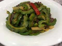 拍蒜生炒凉瓜牛肉-六婶西关小厨(光塔路店)