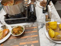 -金马门国际美食百汇(珞喻路店)