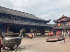 -峨眉山报国寺