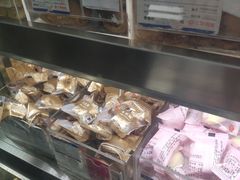 -上海哈尔滨食品厂(汇联商厦店)