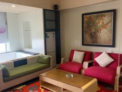 -喜鹊愉家酒店(郑州曼哈顿博览中心地铁站店)