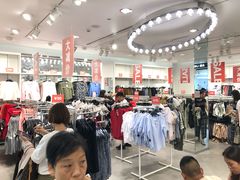 -H&M(天一广场店)