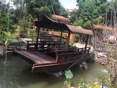 -花溪雨·森林餐厅(石基店)