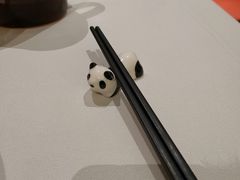 餐具摆设-眉州东坡·熊猫主题餐厅(枫蓝店)