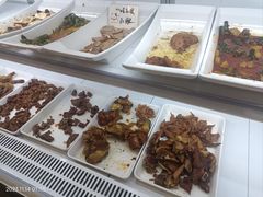 -哈尔滨小酒馆·鲜肉现穿自助烧烤(康新花园店)