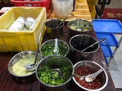 -牛一煲美食(江高店)