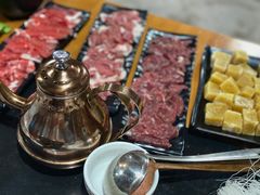 -果松木炭酸菜铜火锅·外婆参鸡汤