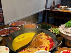 -萍姐火锅·公路夜市(武汉首店)