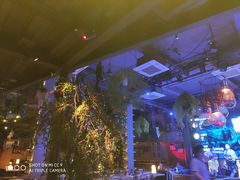 -胡桃里音乐餐厅(陶溪川店)(川湘赣菜·世界百大酒庄直供红酒·音乐表演)