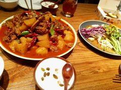-阿里家·新疆烤肉酒場 by MIG