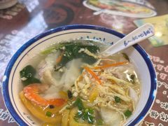 -长人馄饨铺(解放街店)