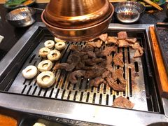 -臻牛烤肉