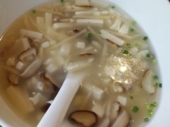 豆腐肉丝汤-WILDS 野有食(碧坞店)