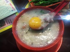 窝蛋牛肉粥-昇记肠粉王(福华路店)