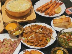 -何妹湿辣牛肉·粤式烧烤砂煲(桂雅路店)