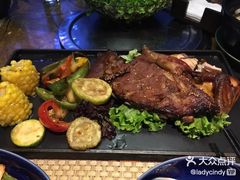 -山港凯悦酒店·BEBA海滩烧烤餐厅酒吧