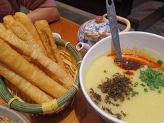 稀豆粉油条-福照楼汽锅鸡·云南菜(护国路店)