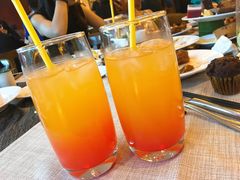 布朗尼-东方红海鲜百汇(国际大厦店)