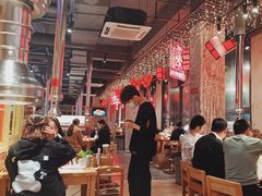 大堂-么肆烤肉·中式自助·烤肉大排档(街道口季佳PAI店)