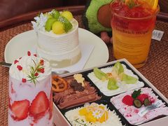 -山与蓝·轻糖鲜果蛋糕(勒泰店)