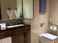 -广州天河希尔顿酒店