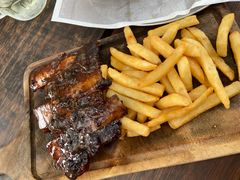 -Ribs & Burgers The Rocks