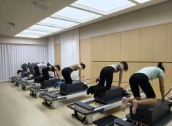 -亦美瑜伽·普拉提