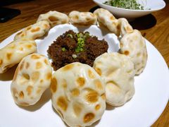 鲅鱼酱配石头饼-聚缘堂·海鲜私房菜(松岭路店)