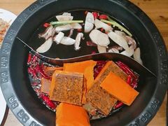 牛油锅底-百年老妈火锅(中原万达店)