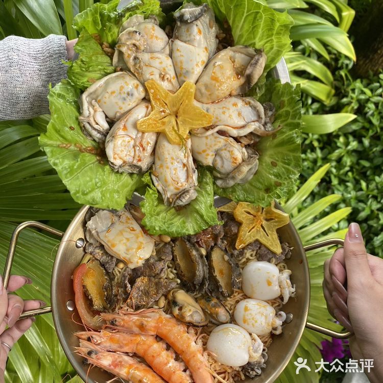 来三亚就办两件事！看周董演唱会和吃糟粕醋