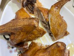 酥炸乳鸽-美兰春记食店·龙舌坡红烧牛肉