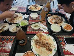 -大食代美食广场(上海中心店)
