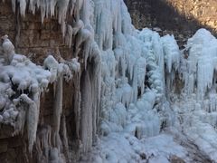 -大平台龙居瀑布旅游区