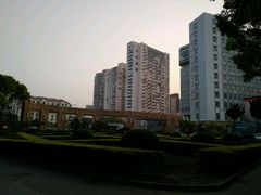 -上海外国语大学(虹口校区)