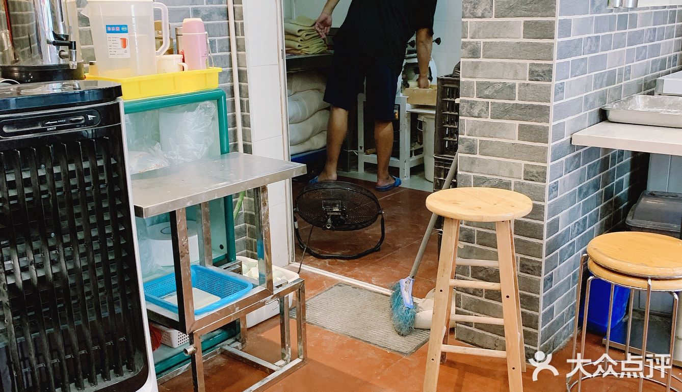 好羡慕，算干净企理。总结：可以试下