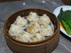-莱莱小笼·乔艾