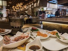 -雍和会海鲜姿造自助(湖东路店)