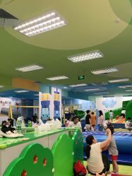 -莫莉幻想儿童乐园(武汉金银潭永旺店)