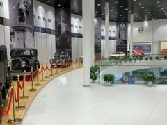 -杭州中沃沃尔沃4S店(滨江区店)