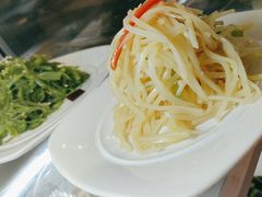 凉拌土豆丝-西部马华清真兰州牛肉面·烧烤夜市(广渠门店)