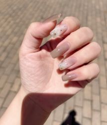 -悦指间美甲美睫